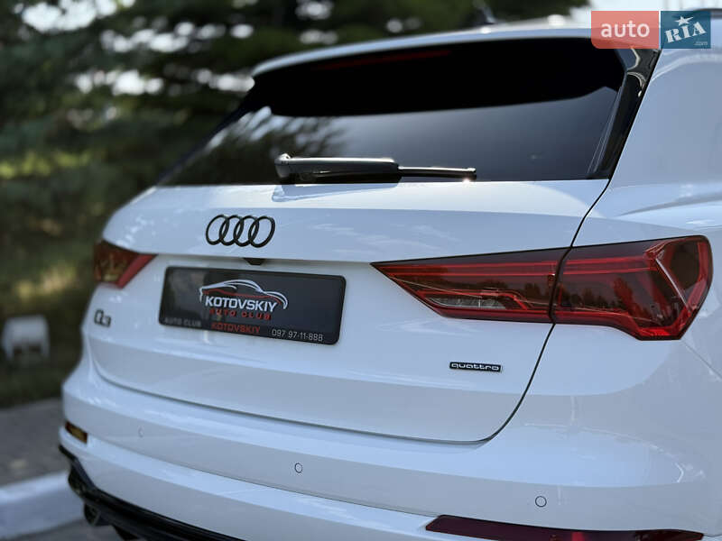 Внедорожник / Кроссовер Audi Q3 2022 в Одессе