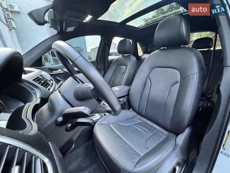 Внедорожник / Кроссовер Audi Q3 2016 в Запорожье