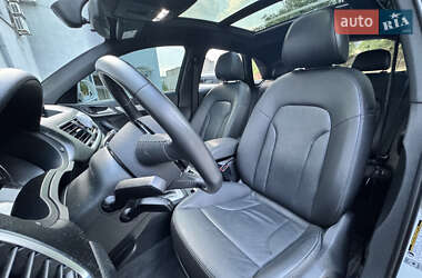 Позашляховик / Кросовер Audi Q3 2016 в 