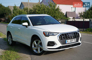 Внедорожник / Кроссовер Audi Q3 2019 в 