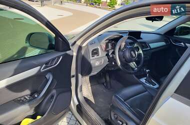 Внедорожник / Кроссовер Audi Q3 2016 в 