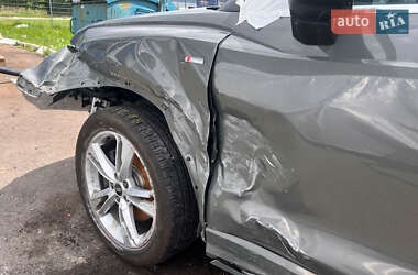 Внедорожник / Кроссовер Audi Q3 2021 в 