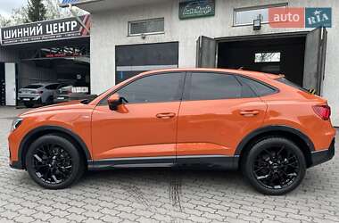 Позашляховик / Кросовер Audi Q3 2020 в 
