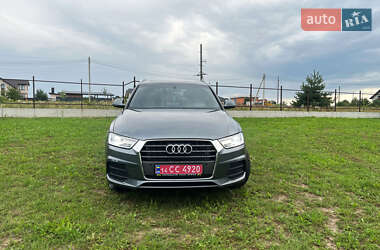 Внедорожник / Кроссовер Audi Q3 2016 в 