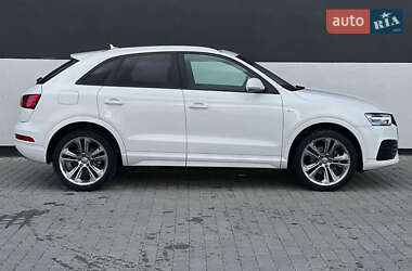 Внедорожник / Кроссовер Audi Q3 2017 в 