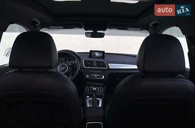 Внедорожник / Кроссовер Audi Q3 2017 в 