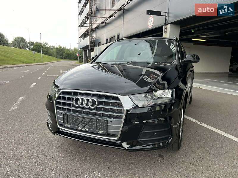 Внедорожник / Кроссовер Audi Q3 2016 в Киеве