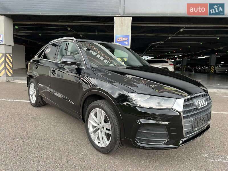 Внедорожник / Кроссовер Audi Q3 2016 в Киеве
