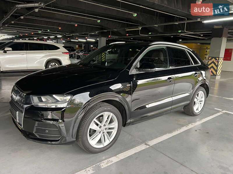 Внедорожник / Кроссовер Audi Q3 2016 в Киеве