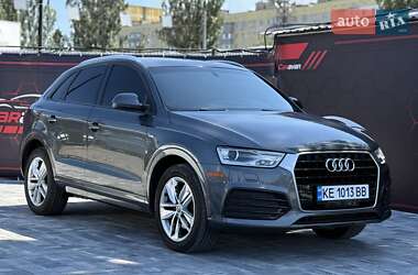 Внедорожник / Кроссовер Audi Q3 2017 в 