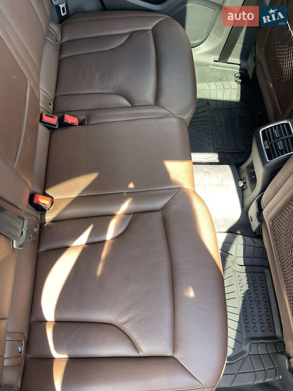 Позашляховик / Кросовер Audi Q3 2016 в Києві