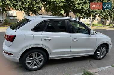 Внедорожник / Кроссовер Audi Q3 2017 в 
