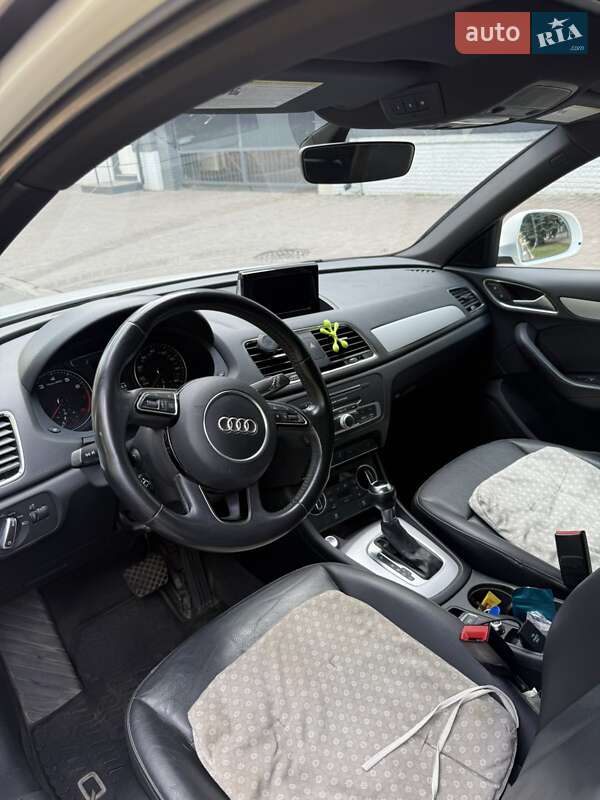 Внедорожник / Кроссовер Audi Q3 2017 в Лубнах