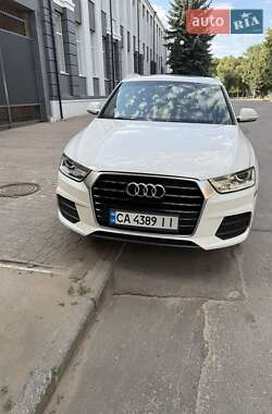 Внедорожник / Кроссовер Audi Q3 2017 в 
