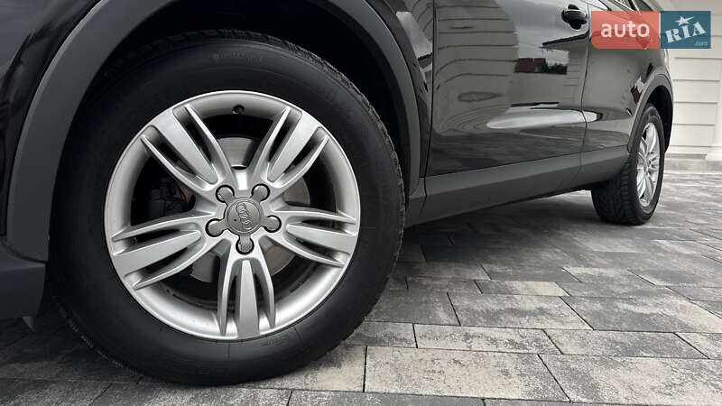 Внедорожник / Кроссовер Audi Q3 2012 в Ивано-Франковске