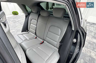 Внедорожник / Кроссовер Audi Q3 2012 в 