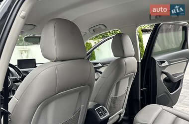 Внедорожник / Кроссовер Audi Q3 2012 в 
