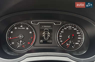 Внедорожник / Кроссовер Audi Q3 2012 в 