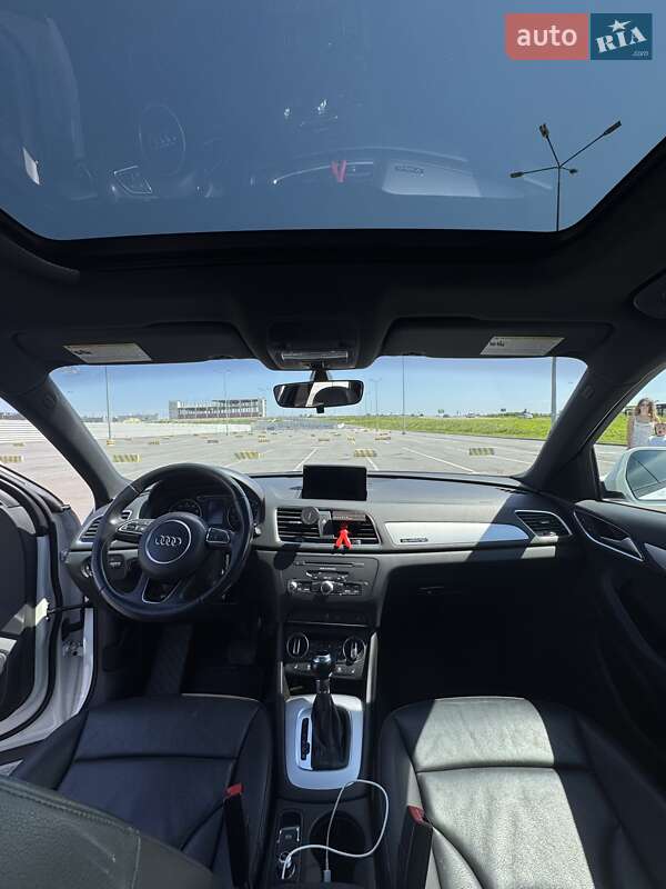 Внедорожник / Кроссовер Audi Q3 2017 в Львове