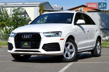 Внедорожник / Кроссовер Audi Q3 2017 в 