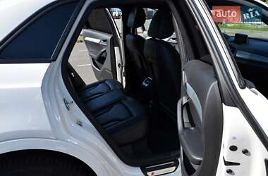 Внедорожник / Кроссовер Audi Q3 2017 в 