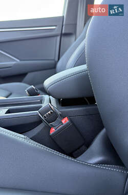 Внедорожник / Кроссовер Audi Q3 2023 в 