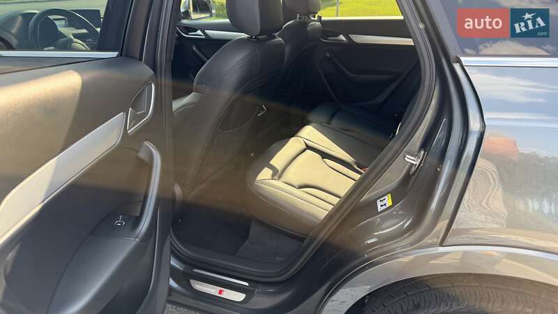 Внедорожник / Кроссовер Audi Q3 2018 в Киеве