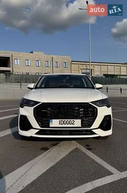 Позашляховик / Кросовер Audi Q3 2021 в Полтаві