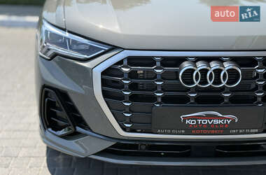 Внедорожник / Кроссовер Audi Q3 2024 в 