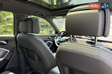 Внедорожник / Кроссовер Audi Q3 2024 в 