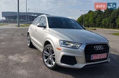 Внедорожник / Кроссовер Audi Q3 2016 в 