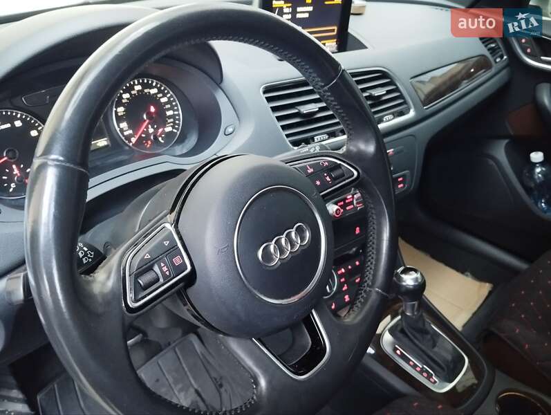 Внедорожник / Кроссовер Audi Q3 2016 в Кривом Роге