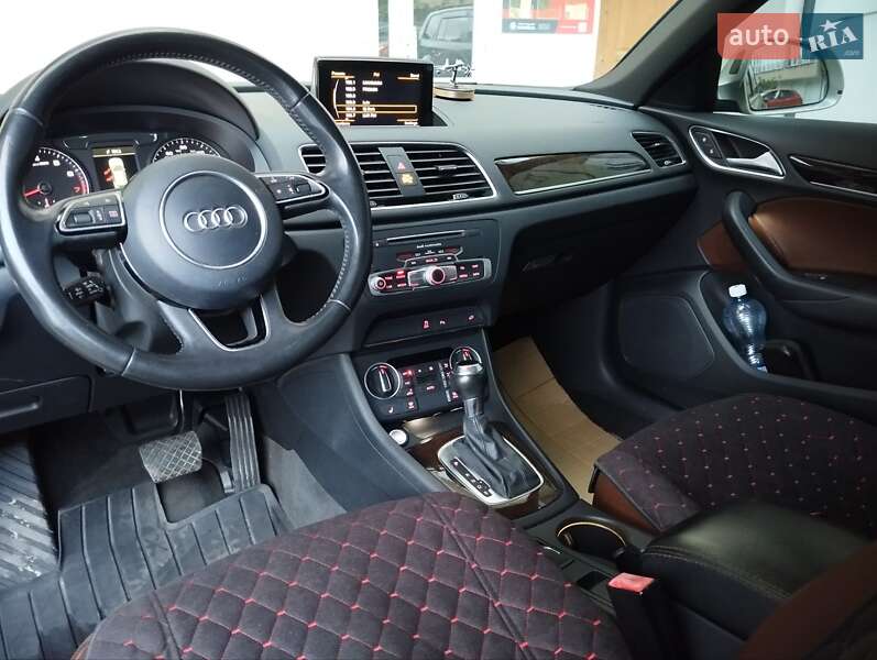 Внедорожник / Кроссовер Audi Q3 2016 в Кривом Роге