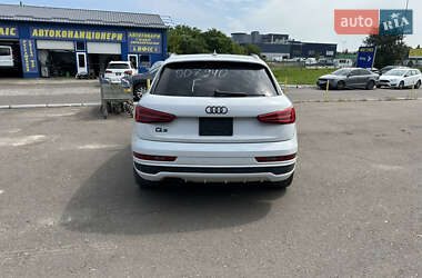 Внедорожник / Кроссовер Audi Q3 2015 в 