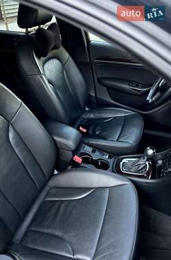 Внедорожник / Кроссовер Audi Q3 2016 в 