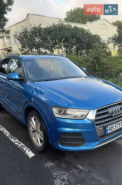 Внедорожник / Кроссовер Audi Q3 2016 в 