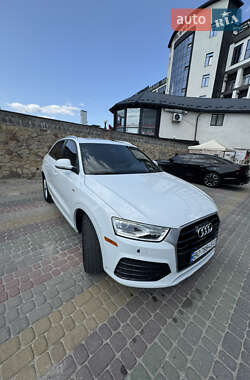Внедорожник / Кроссовер Audi Q3 2017 в 