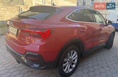 Внедорожник / Кроссовер Audi Q3 2020 в 