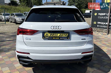 Внедорожник / Кроссовер Audi Q3 2020 в 