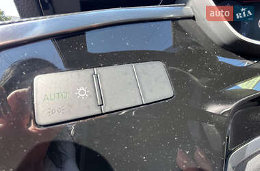 Внедорожник / Кроссовер Audi Q3 2020 в 