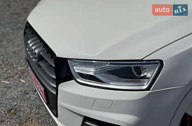 Внедорожник / Кроссовер Audi Q3 2018 в 