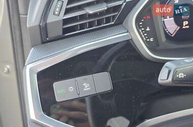 Внедорожник / Кроссовер Audi Q3 2020 в 