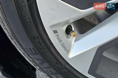 Внедорожник / Кроссовер Audi Q3 2020 в 