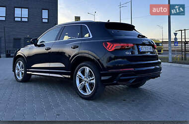 Внедорожник / Кроссовер Audi Q3 2019 в 