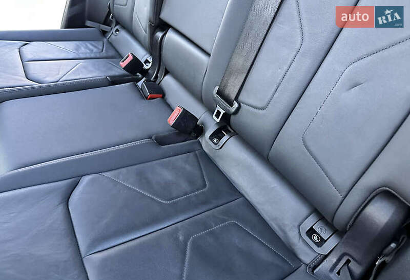 Внедорожник / Кроссовер Audi Q3 2019 в Киеве