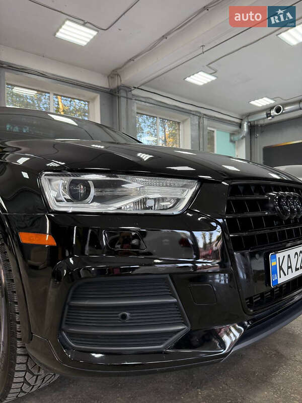 Позашляховик / Кросовер Audi Q3 2016 в Києві