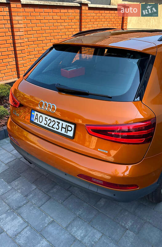Внедорожник / Кроссовер Audi Q3 2012 в Мукачево