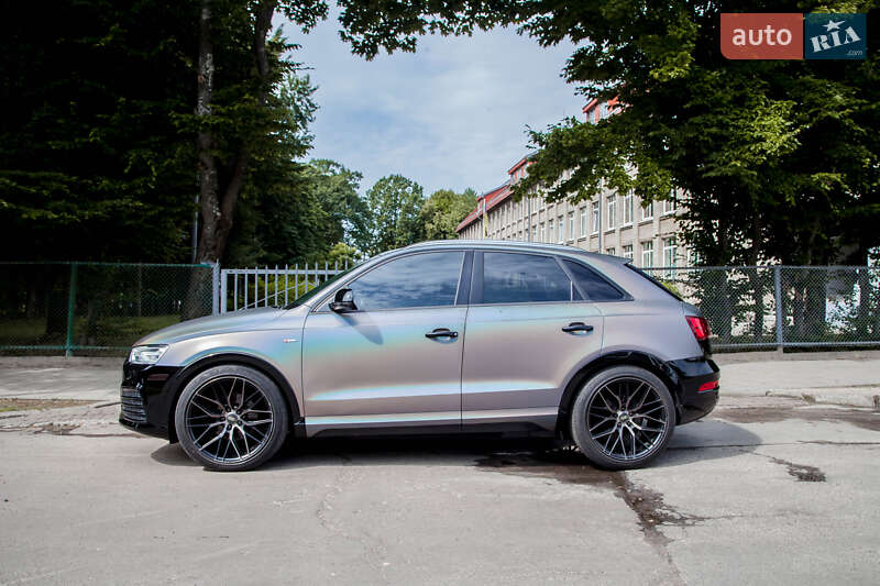Внедорожник / Кроссовер Audi Q3 2017 в Львове