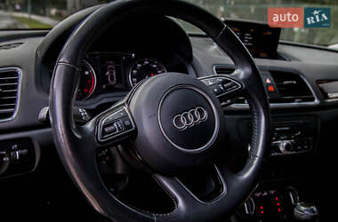 Внедорожник / Кроссовер Audi Q3 2017 в 
