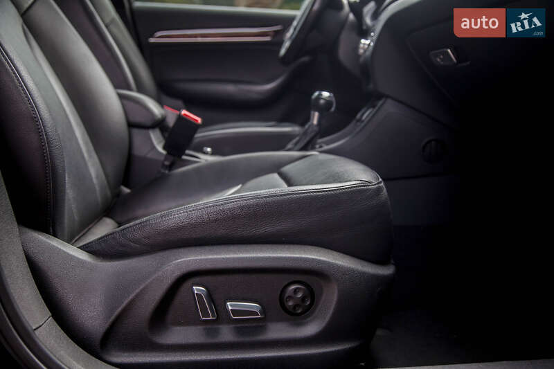 Внедорожник / Кроссовер Audi Q3 2017 в Львове